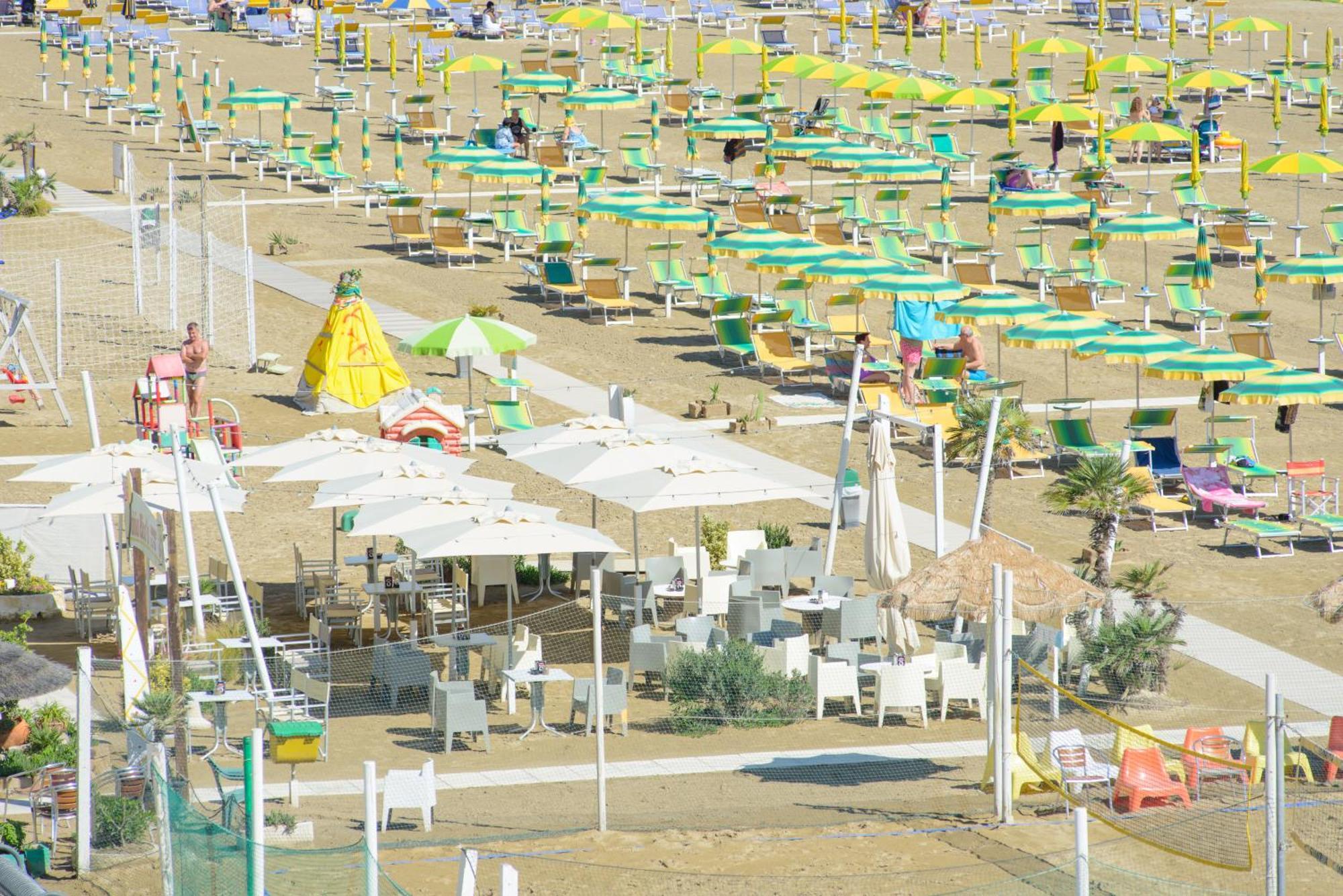 רימיני Nautic Beach Hotel מראה חיצוני תמונה